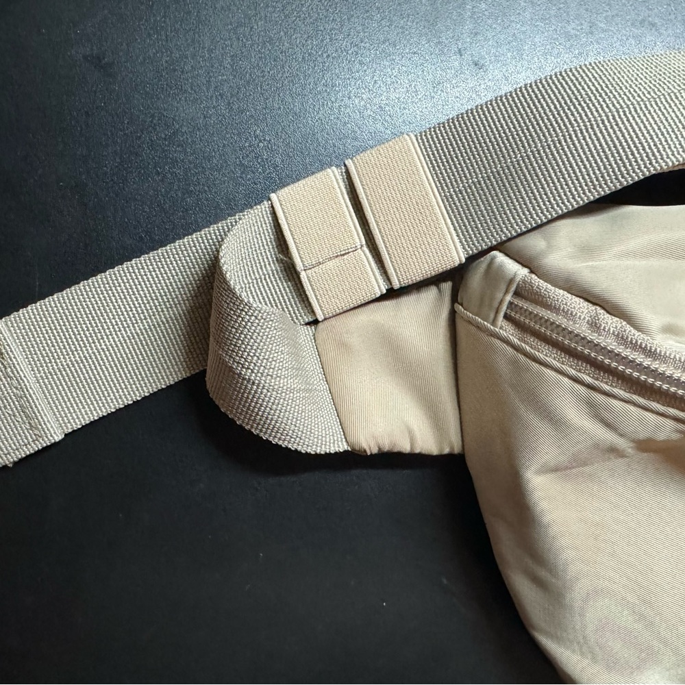 The Foldie crossbody-NAVY - Picture 4 of 6